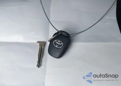 2014 Toyota Rav4 Xle z USA, uszkodzony, nr VIN 2T3RFREV1EW165492